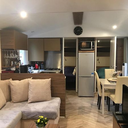 Mobilhome Familial 6 A 7 P 3 Chambres 42 M2 Saint Brevin Les Pierres Couchees ภายนอก รูปภาพ